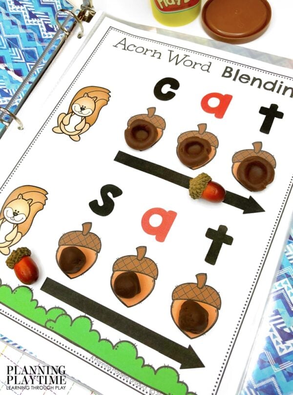 Acorn Word Blending - November Kindergarten Binder